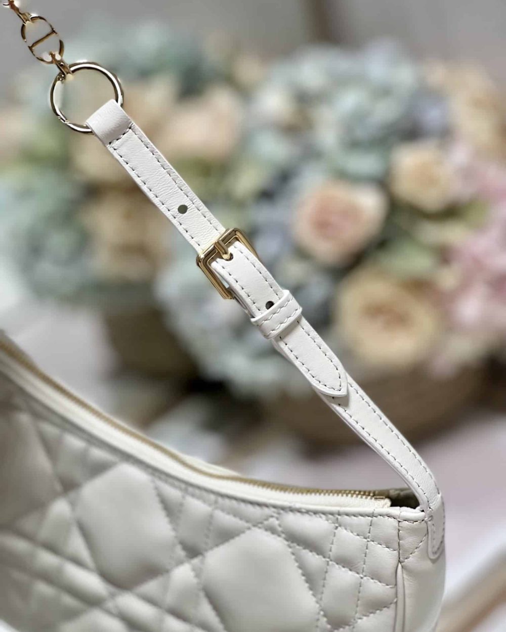 1:1 Replica Cd Lounge Bag Black/White For Women in/ 26cm M22626FBE_M900