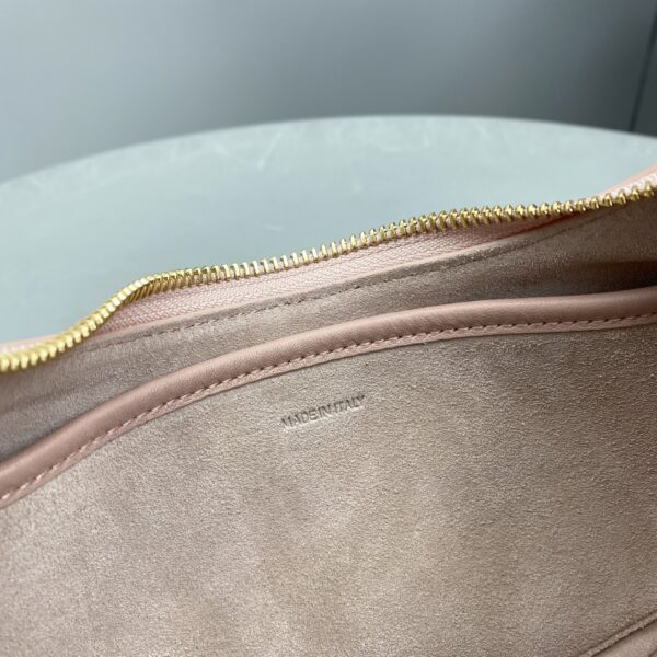 1:1 Replica Celine Ava Bag Light Pink For Women 9in/23.5cm 193953DGQ.25VP