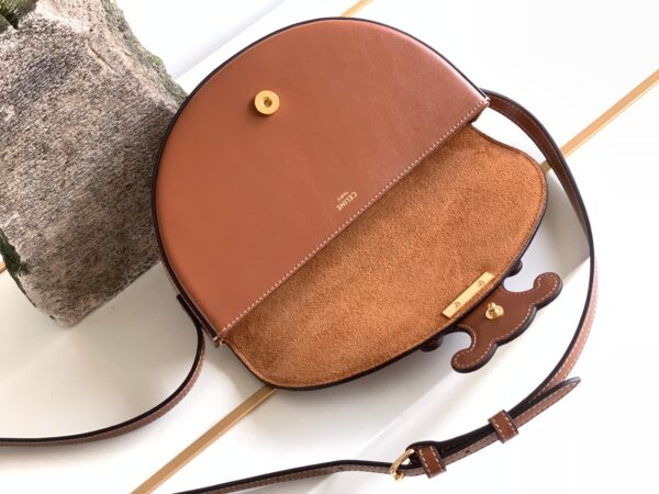 1:1 Replica Celine Besace Cuir Triomphe Bag Brown For Women 9in/23cm 111233DU3.04LU