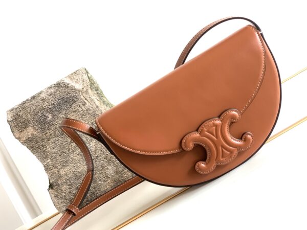 1:1 Replica Celine Besace Cuir Triomphe Bag Brown For Women 9in/23cm 111233DU3.04LU
