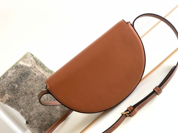 1:1 Replica Celine Besace Cuir Triomphe Bag Brown For Women 9in/23cm 111233DU3.04LU