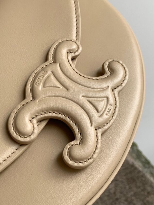 1:1 Replica Celine Besace Cuir Triomphe Bag Nude For Women 9in/23cm 111233DU3.03ND