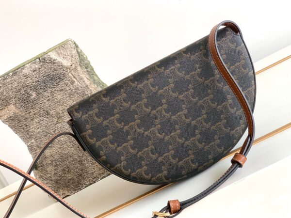 1:1 Replica Celine Besace In Triomphe Canvas Bag Brown For Women 9in/23cm