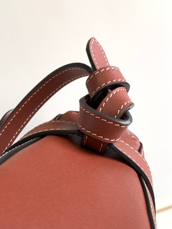 1:1 Replica Celine Besace Noeuds Francais Bag Brown/White For Women 10in/25cm