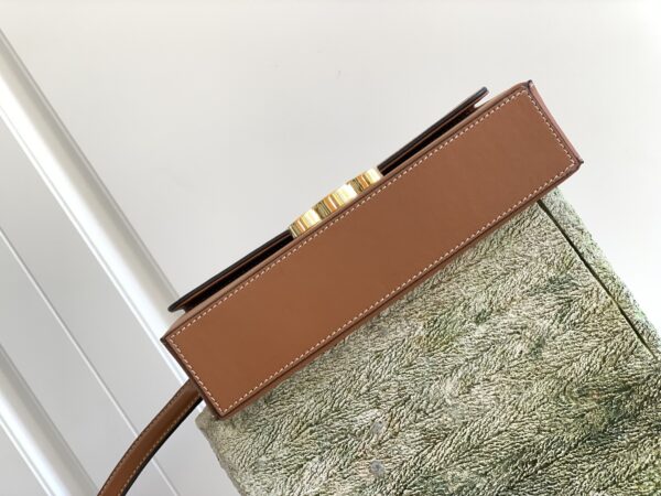 1:1 Replica Celine Box Triomphe Bag Brown For Women 9in/22cm 199993BFN.04LU