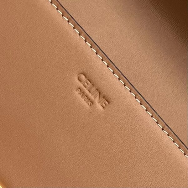 1:1 Replica Celine Box Triomphe Tan For Women 9in/22cm 199993BFN.04LU