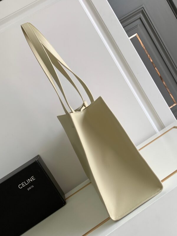 1:1 Replica Celine Cabas 16 In Smooth White For Women 37cm / 15in 112583EZU.01HI