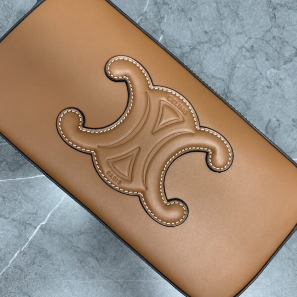 1:1 Replica Celine Camera Shoulder Bag Cuir Triomphe Brown For Women 10in/26cm 199183DU3.04LU