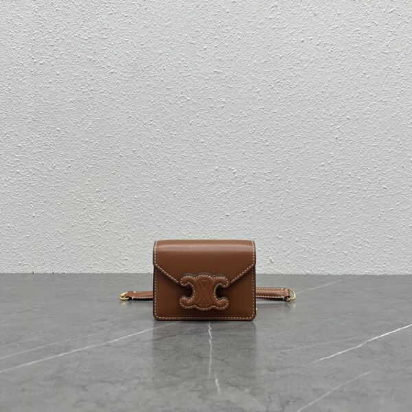 1:1 Replica Celine Card Holder On Chain Triomphe Tan For Women 4in/11cm 10J743DPV.04LU