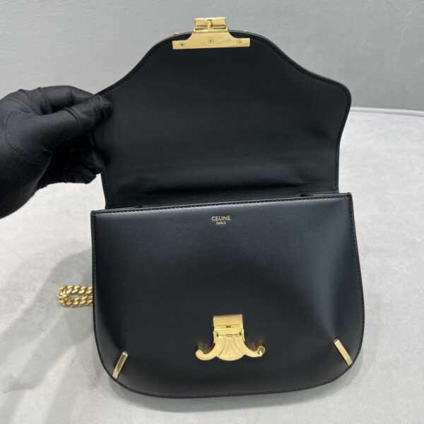 1:1 Replica Celine Chain Besace Triomphe Black For Women 10in/24.5cm 199273BF4.38NO