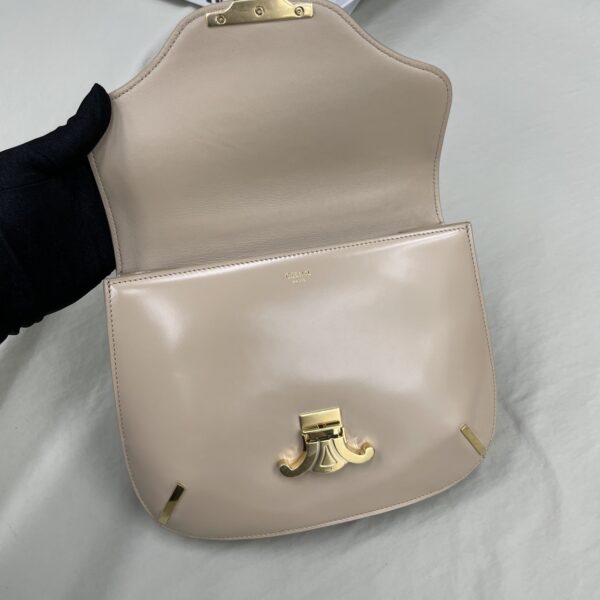 1:1 Replica Celine Chain Besace Triomphe Nude For Women 10in/24.5cm 199273BF4.03ND