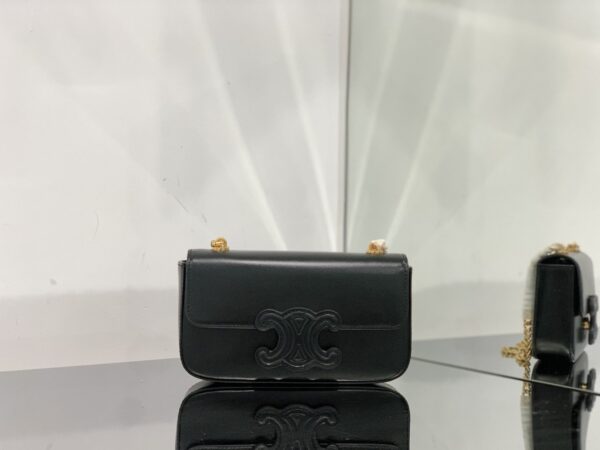 1:1 Replica Celine Chain Shoulder Bag Cuir Triomphe Black For Women 7.9in/20cm