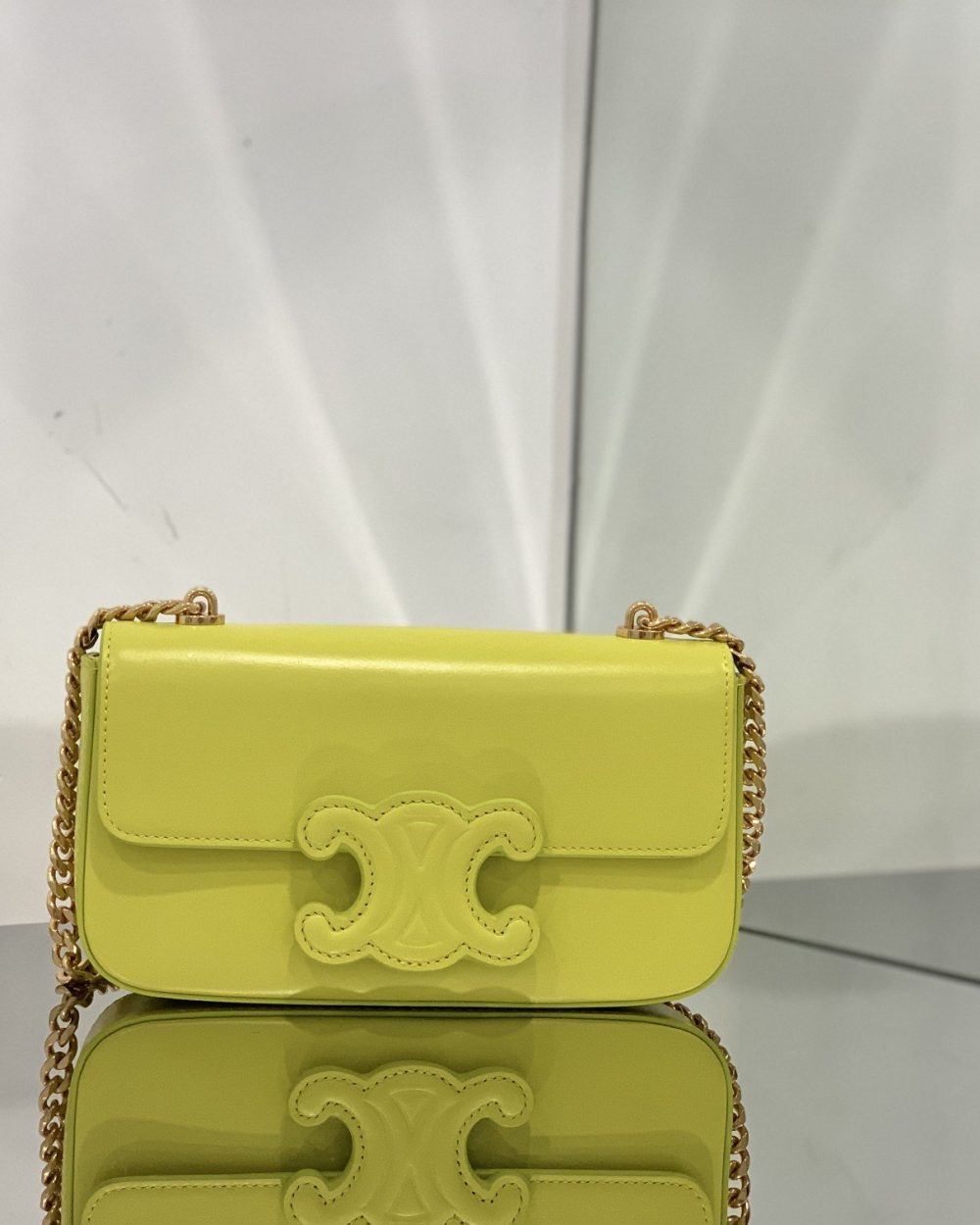 1:1 Replica Celine Chain Shoulder Bag Cuir Triomphe Green For Women 7.9in/20cm