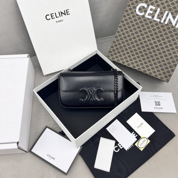 1:1 Replica Celine Chain Shoulder Bag Triomphe Black For Women 8in/20.5cm 197993EQJ.38NN