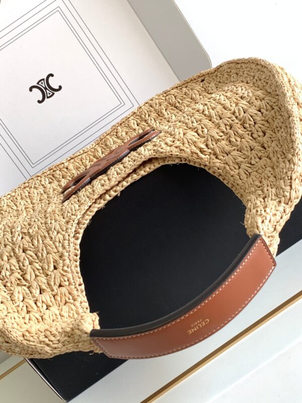 1:1 Replica Celine Classic Panier Hobo Bag Beige For Women 33cm / 13in 112772EYR.02NT
