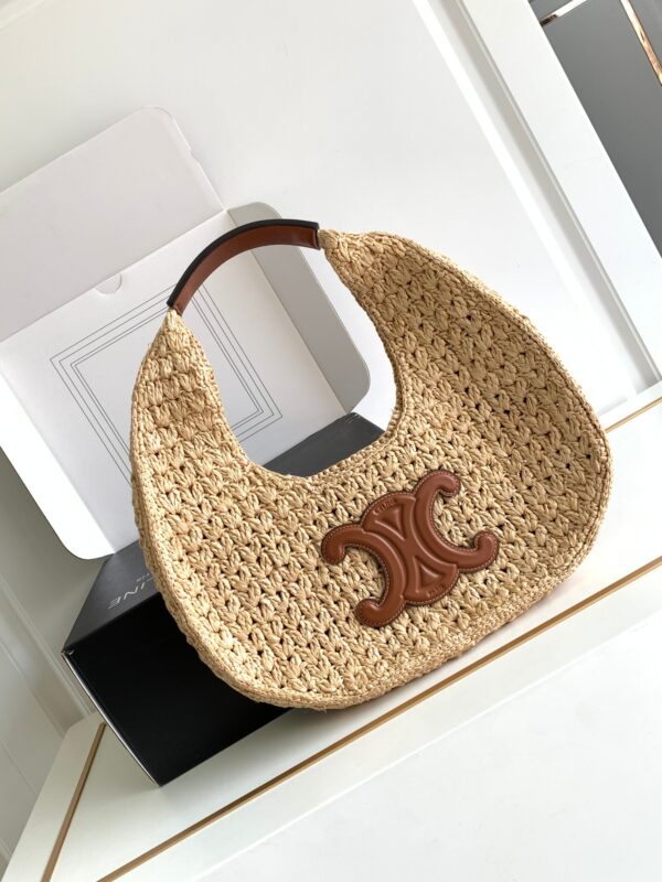 1:1 Replica Celine Classic Panier Hobo Bag Beige For Women 33cm / 13in 112772EYR.02NT