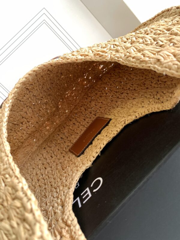 1:1 Replica Celine Classic Panier Hobo Bag Beige For Women 33cm / 13in 112772EYR.02NT