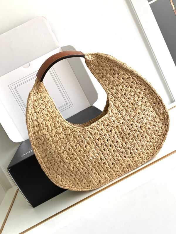 1:1 Replica Celine Classic Panier Hobo Bag Beige For Women 33cm / 13in 112772EYR.02NT