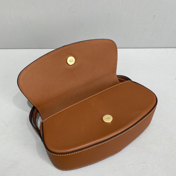 1:1 Replica Celine Clutch On Strap Brown For Women 7in/18cm 10I593DQ1.04LU
