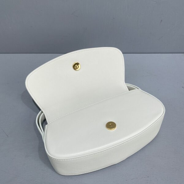 1:1 Replica Celine Clutch On Strap White For Women 7in/18cm 10I593DQ1.01OP