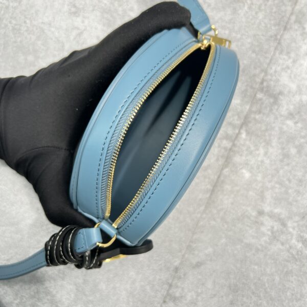 1:1 Replica Celine Crossbody Oval Purse Cuir Triomphe Blue For Women 6in/16cm 10I703DPQ.07DD