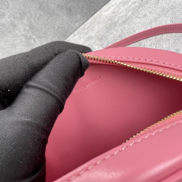1:1 Replica Celine Crossbody Oval Purse Cuir Triomphe Pink For Women 6in/16cm 10I703DPQ.27LK