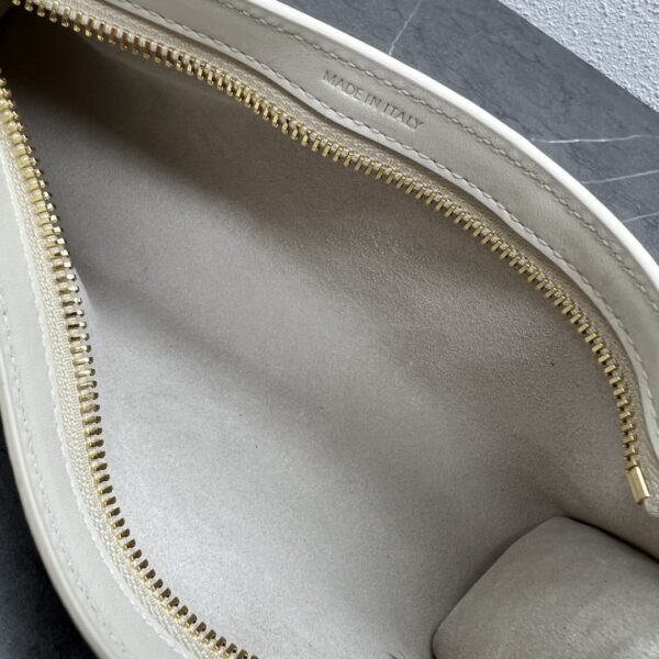 1:1 Replica Celine Cuir Triomphe Shoulder Bag White For Women 9.4in/24cm