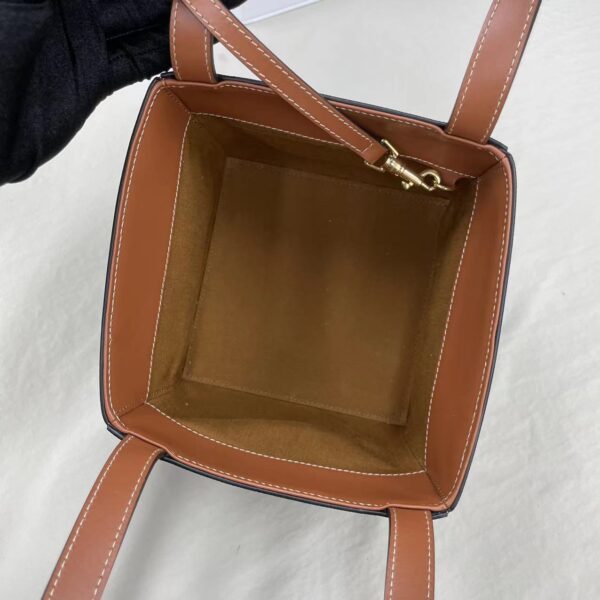 1:1 Replica Celine Cuir Triopé Canvas Cube Bag Triumph Tan For Women 6in/15cm 199202EIN.04LU
