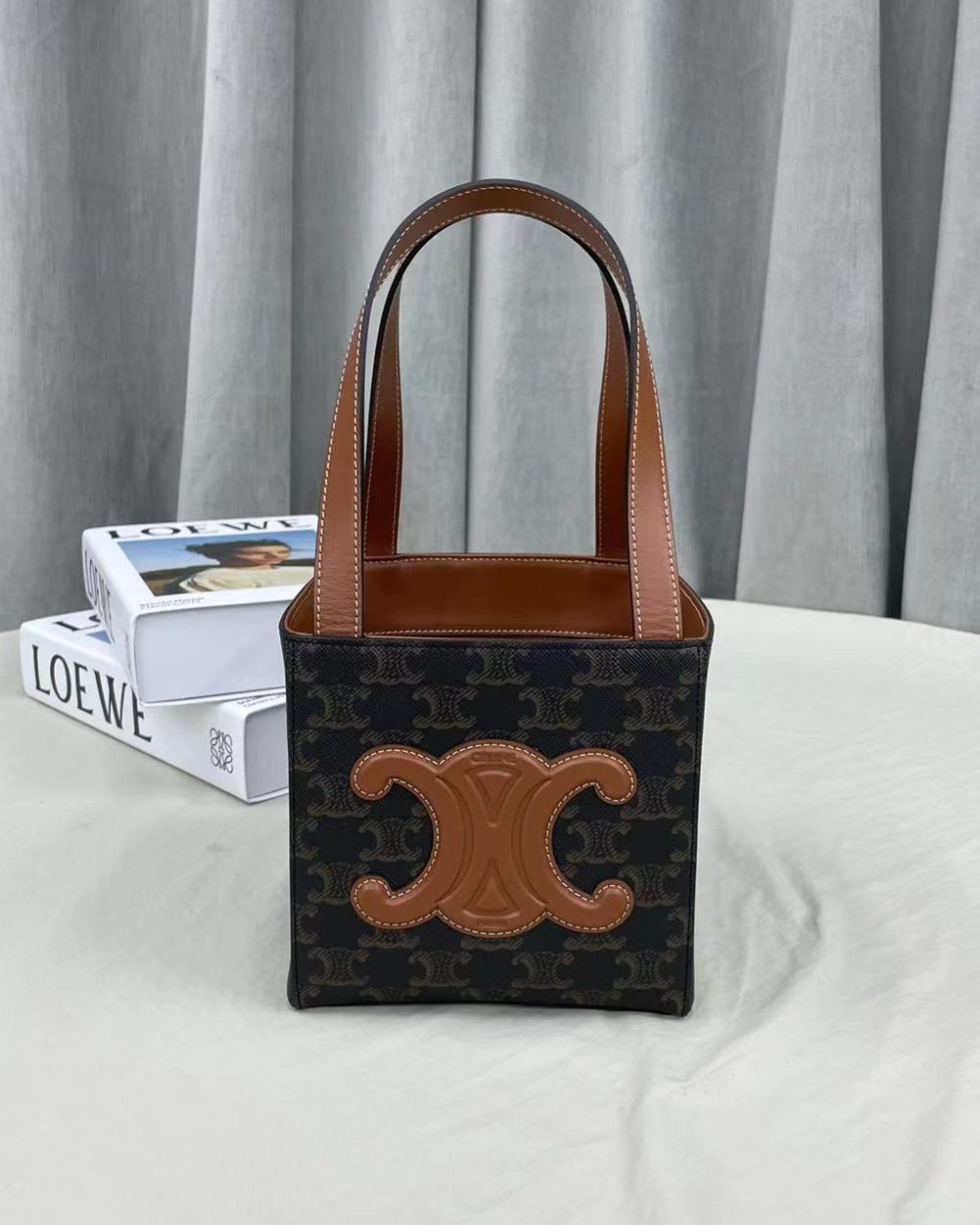 1:1 Replica Celine Cuir Triopé Canvas Cube Bag Triumph Tan For Women 6in/15cm 199202EIN.04LU