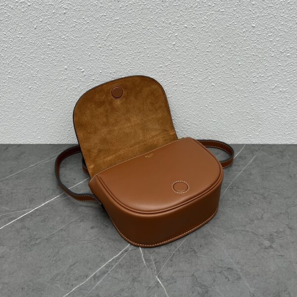 1:1 Replica Celine Folco Cuir Triomphe With Studs Brown For Women 7in/19cm 198263DU9.04LU
