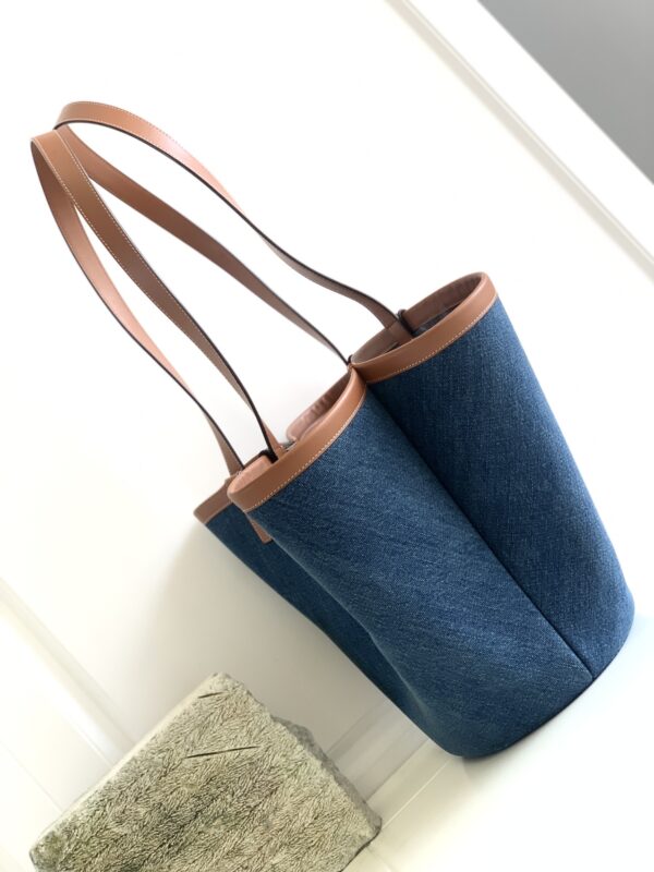 1:1 Replica Celine Large Couffin In Denim With Celine Paris Navy / Tan For Women 26in/67cm 196262EF6.07AT