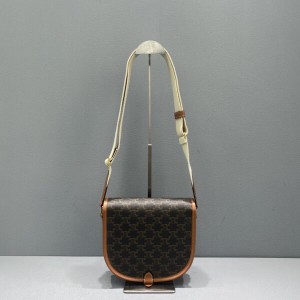 1:1 Replica Celine Large Strap Folco Bag In Triomphe Canvas Brown For Women 9in/22cm 196932BZJ.04LU