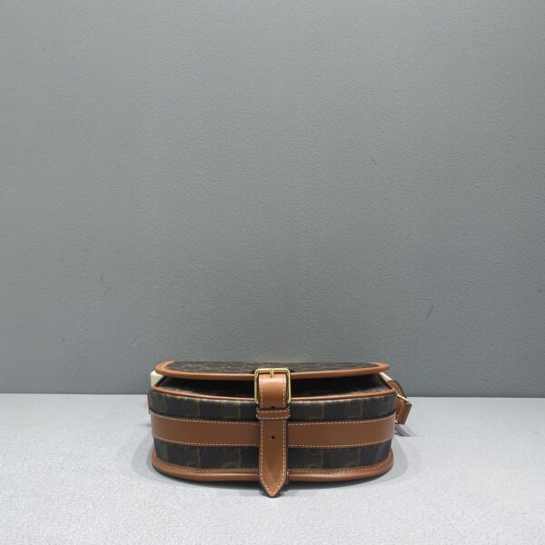 1:1 Replica Celine Large Strap Folco Bag In Triomphe Canvas Brown For Women 9in/22cm 196932BZJ.04LU