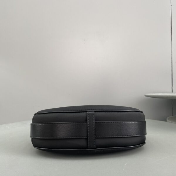 1:1 Replica Celine Medium Ava Bag With Celine Strap In Quilted Nylon Black For Women 9in/23cm 196972DLI.38SI