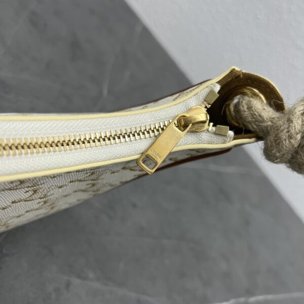 1:1 Replica Celine Medium Ava Chain In Triomphe Canvas White For Women 10in/25cm