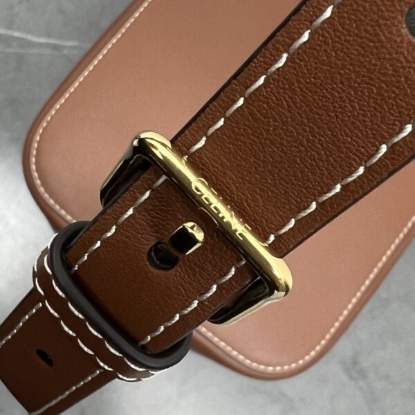 1:1 Replica Celine Medium Box Cuir Triomphe Tan For Women 6in/16cm 199253DU3.04LU