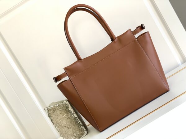 1:1 Replica Celine Medium Cabas Bourgeois Tan For Women 18in/45cm 199773EHS.04LU