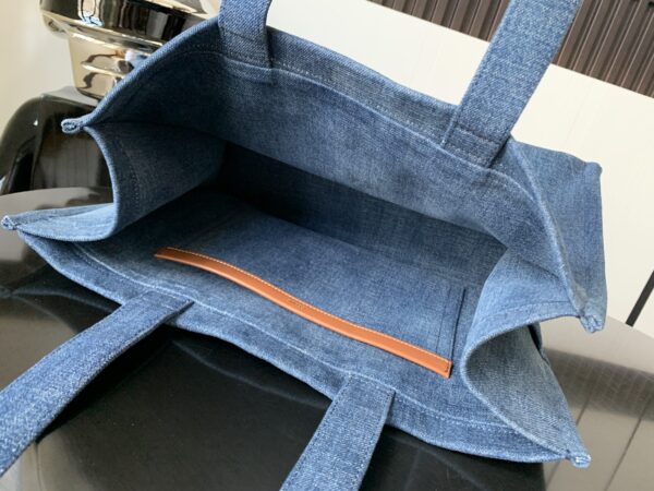 1:1 Replica Celine Medium Denim Tote For Women 16in/41cm