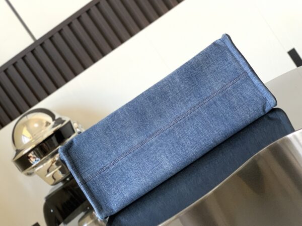 1:1 Replica Celine Medium Denim Tote For Women 16in/41cm