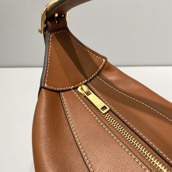 1:1 Replica Celine Medium Romy In Supple Brown For Women 13in/34cm 197443DPJ.04LU