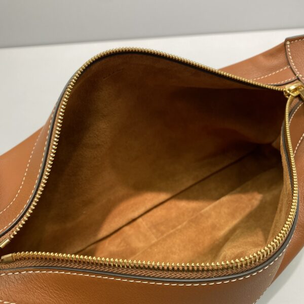 1:1 Replica Celine Medium Romy In Supple Brown For Women 13in/34cm 197443DPJ.04LU