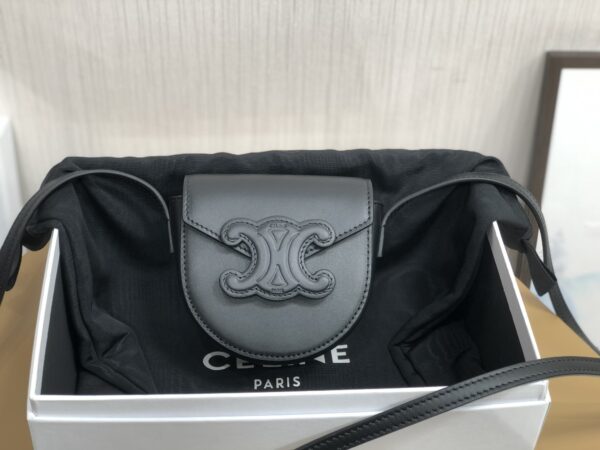 1:1 Replica Celine Mini Besace Cuir Triomphe Black For Women 4in/11cm