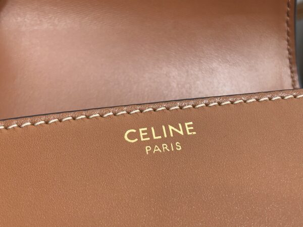 1:1 Replica Celine Mini Besace Cuir Triomphe Brown For Women 4in/11cm 10J303DPQ.04LU