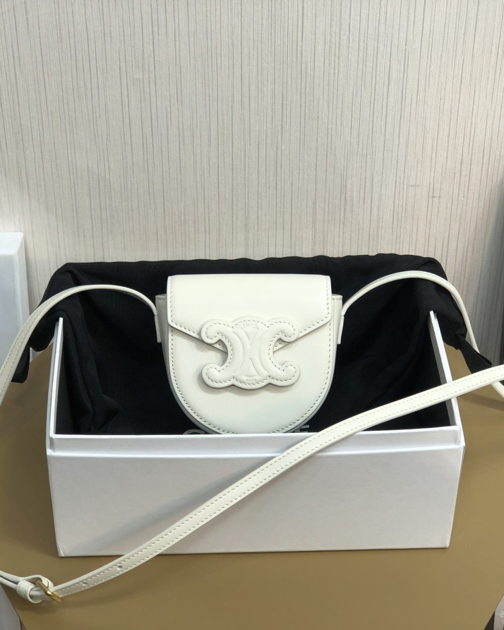 1:1 Replica Celine Mini Besace Cuir Triomphe White For Women 4in/11cm 10J303DPQ.01BC