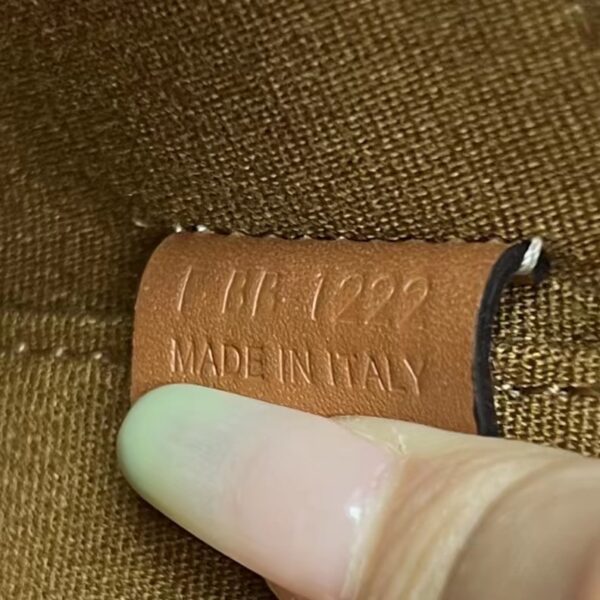 1:1 Replica Celine Mini Vanity Case In Triomphe Canvas Tan For Women 4in/9cm 10J762CZ1.04LU