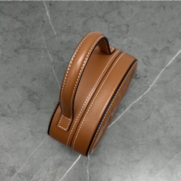 1:1 Replica Celine Oval Minaudiere Cuir Triomphe Brown For Women 6in/11.5cm 198613DU6.04LU
