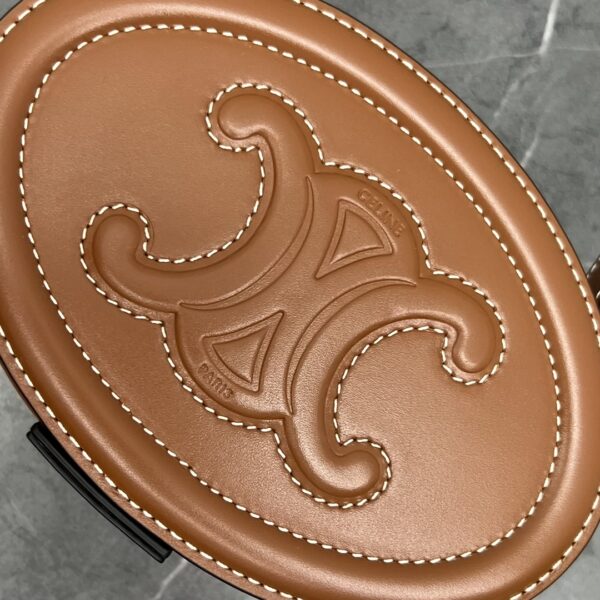 1:1 Replica Celine Oval Minaudiere Cuir Triomphe Brown For Women 6in/11.5cm 198613DU6.04LU