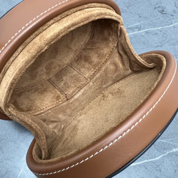 1:1 Replica Celine Oval Minaudiere Cuir Triomphe Brown For Women 6in/11.5cm 198613DU6.04LU
