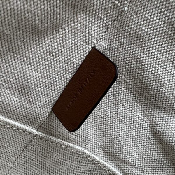1:1 Replica Celine Small Bucket Cuir Triomphe In Textile Natural / Tan For Women 9in/22cm 198242EFL.02NT