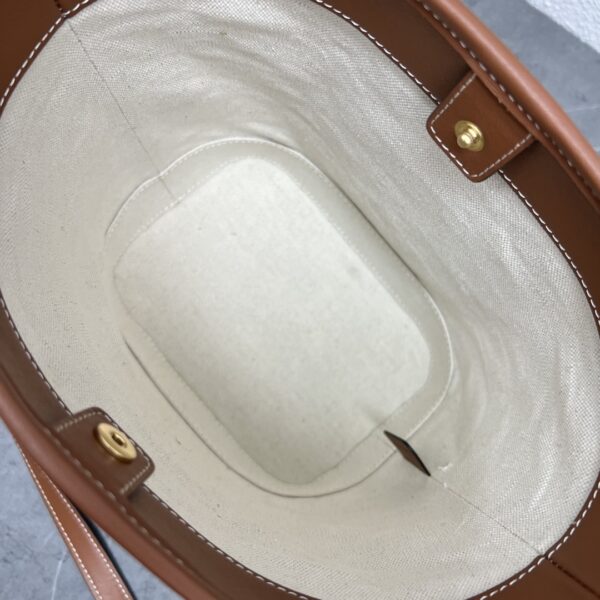 1:1 Replica Celine Small Bucket Cuir Triomphe In Textile Natural / Tan For Women 9in/22cm 198242EFL.02NT